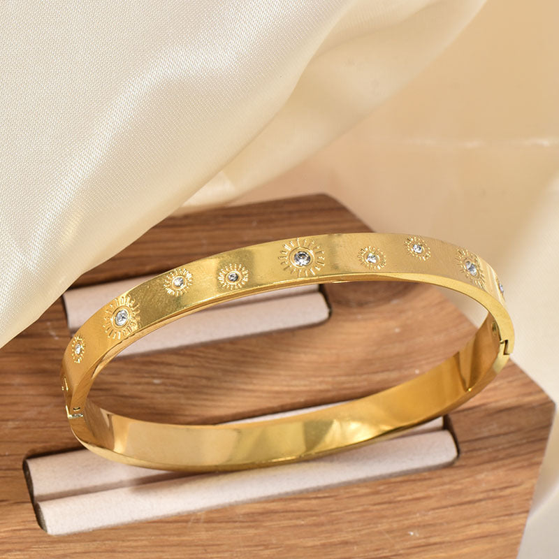 Bracelet rétro tournesol serti de diamants, manchette dorée polie