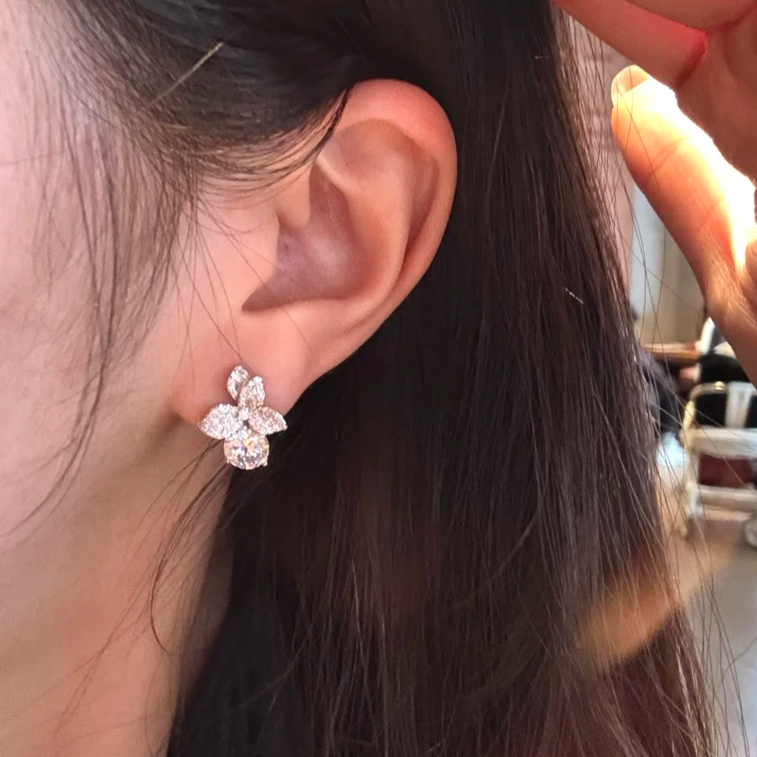 Boucles d'oreilles Luxus serties de pierres de zircone de 2 carats